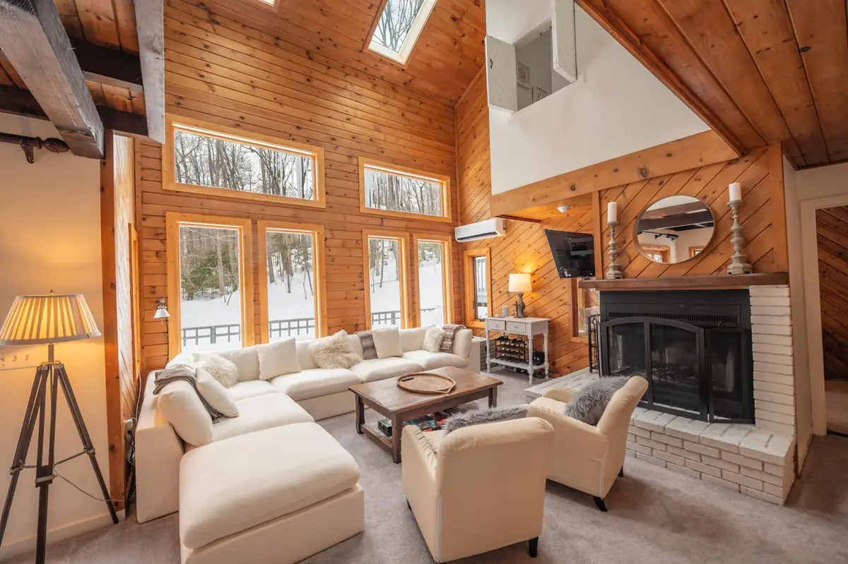 37B Suntec Loop, Dover, VT 05356 - #1