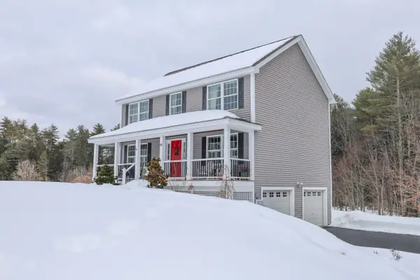 16 Molly Way, Epping, NH 03842