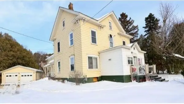 33 Grand Avenue, Swanton, VT 05488