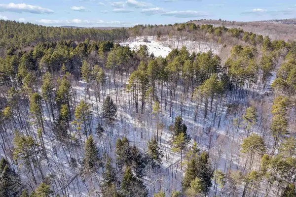 153 Russell Road, Tunbridge, VT 05077