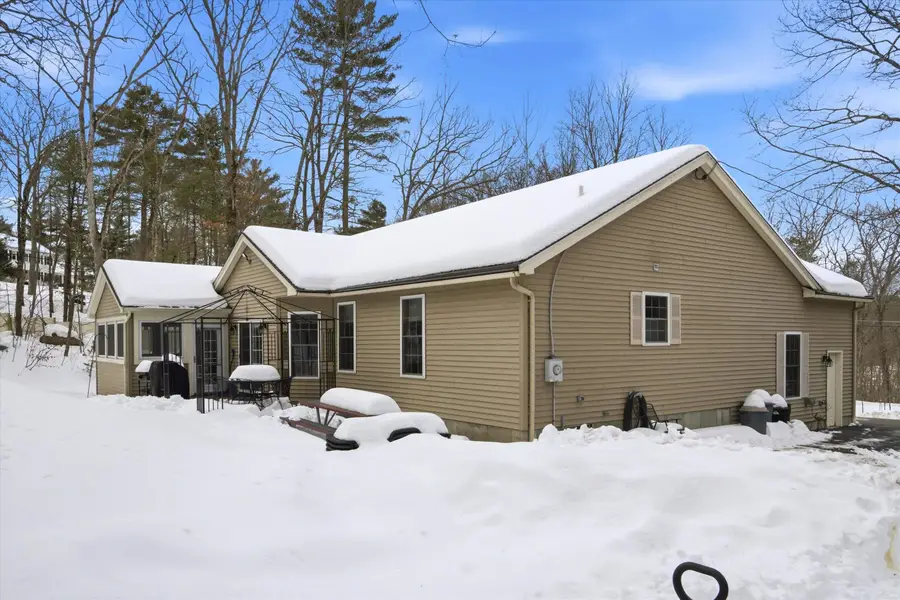 15 Grey Rock Road, Bedford, NH 03110 - #3