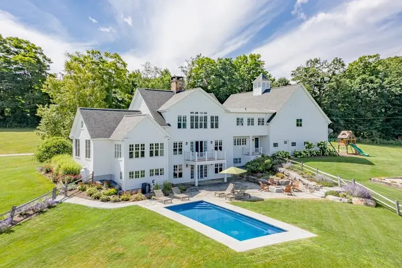 1035 Holy Smoke Road, Shaftsbury, VT 05262 - #1