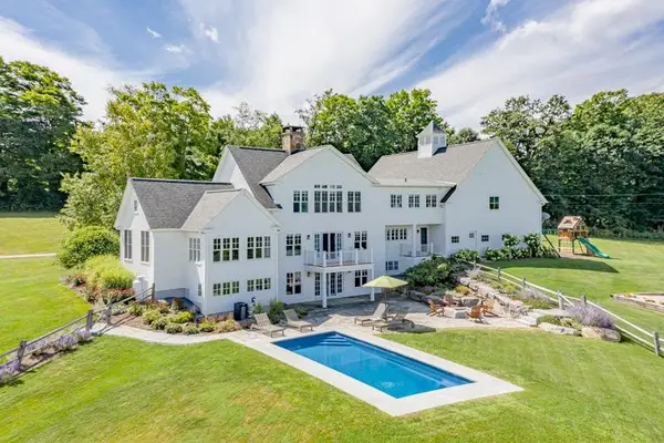 1035 Holy Smoke Road, Shaftsbury, VT 05262