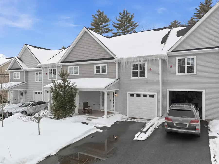 237 Woodview Way, Manchester, NH 03102 - #2