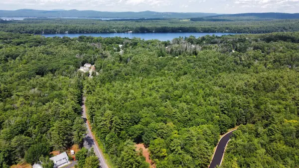 25-1 Winnipesaukee Drive, Wolfeboro, NH 03894