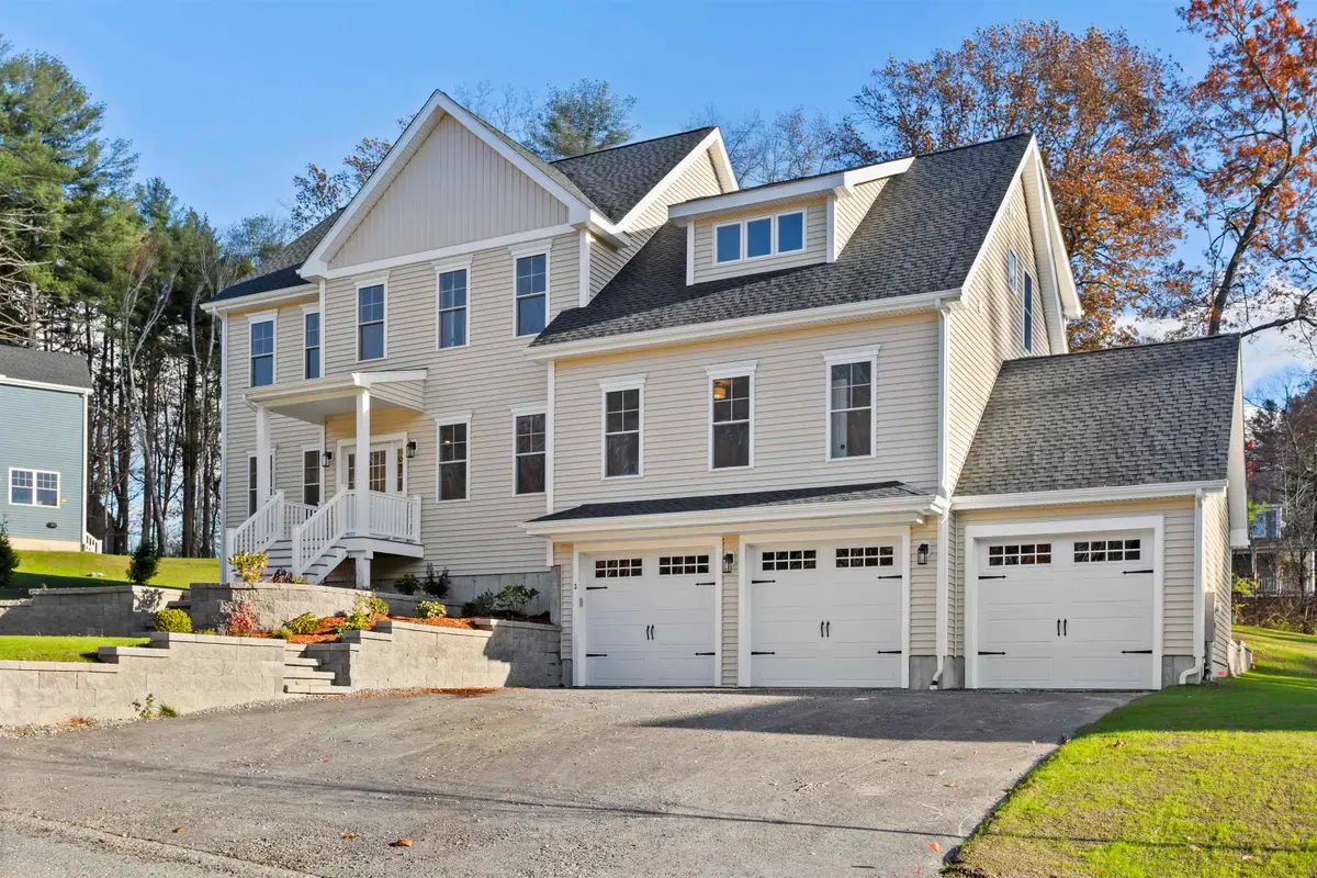 3 Colonel Rolls Drive, Westford, MA 01886 - #1