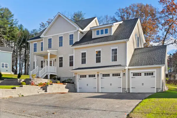 3 Colonel Rolls Drive, Westford, MA 01886