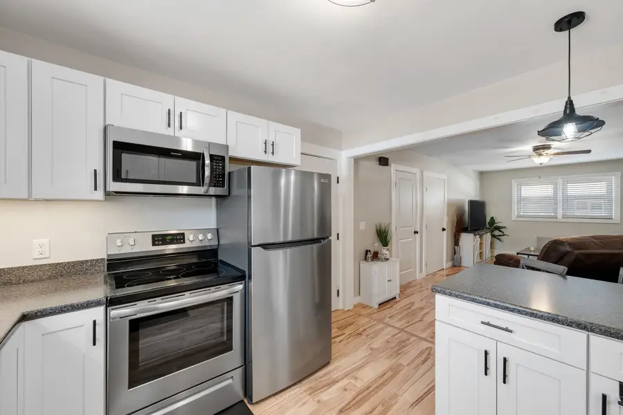 7E Blair Road, Essex Junction, VT 05452 - #3