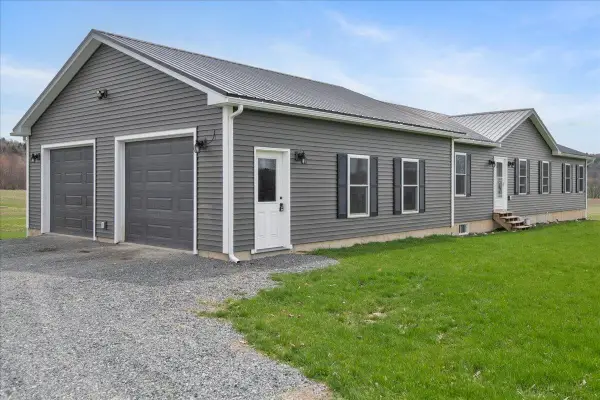 482 Pidgeon Hill Road, Franklin, VT 05457