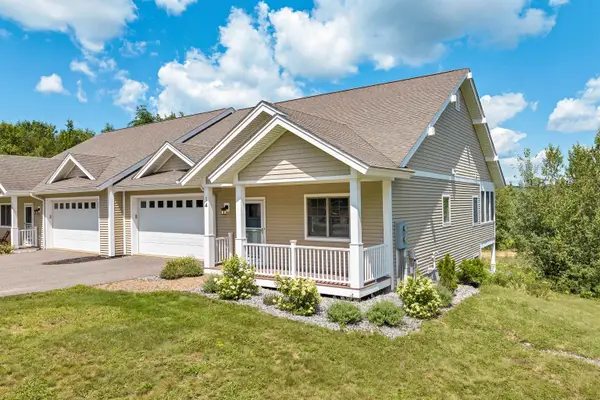 14 Stonehenge Circle #11, Northfield, NH 03220