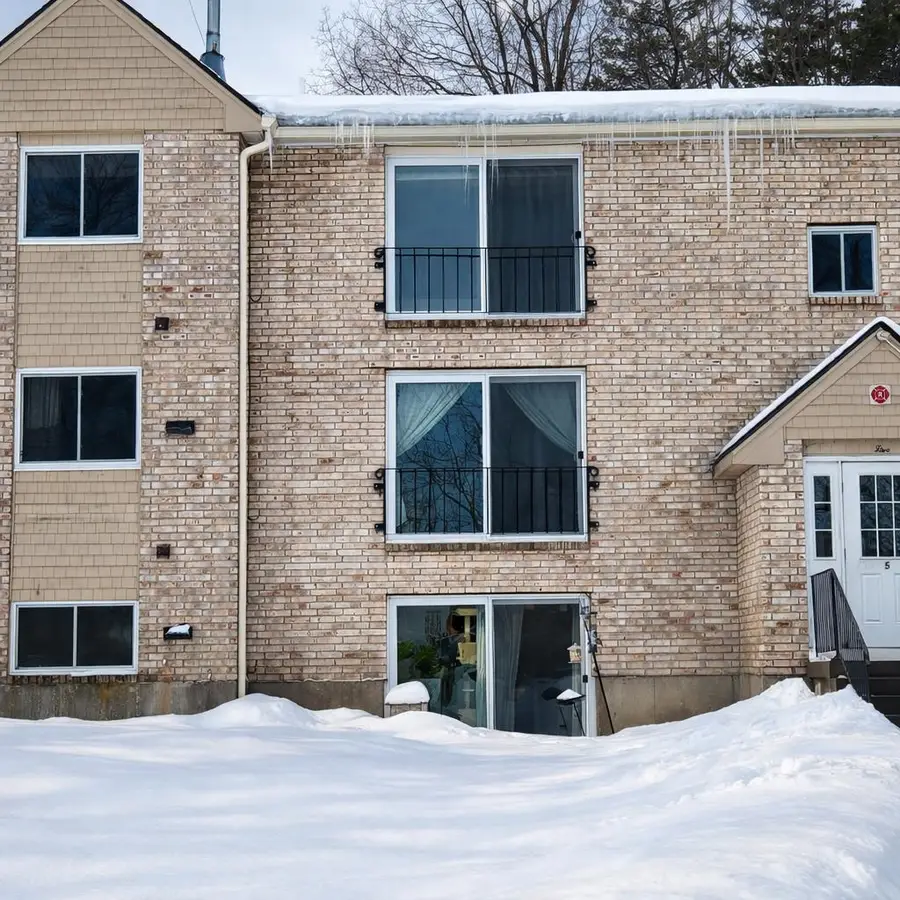 5 Brookside Drive #9, Exeter, NH 03833 - #2