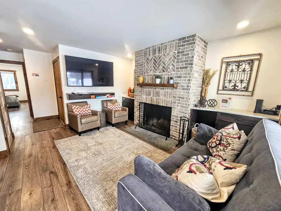 4 E Carinthia Lane, Dover, VT 05356 - #3