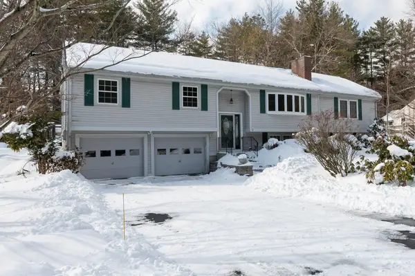 12 Pioneer Drive, Nashua, NH 03062