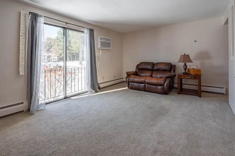 36 English Village Road #202R, Manchester, NH 03102 - #3