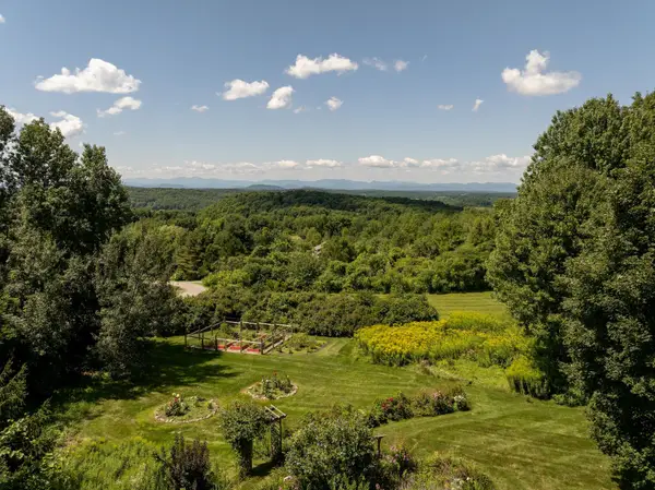 229 High Rock Road, Hinesburg, VT 05461