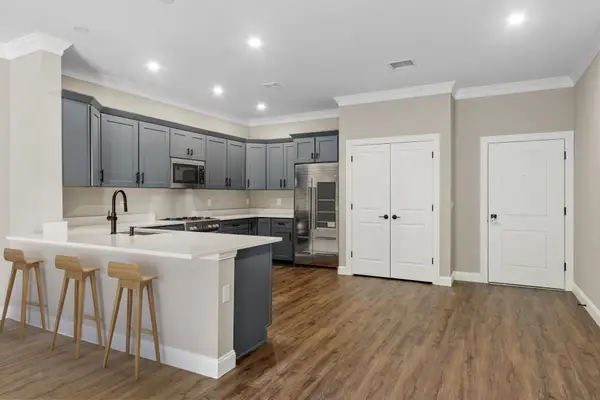 10100 S Willow Street #314, Manchester, NH 03103