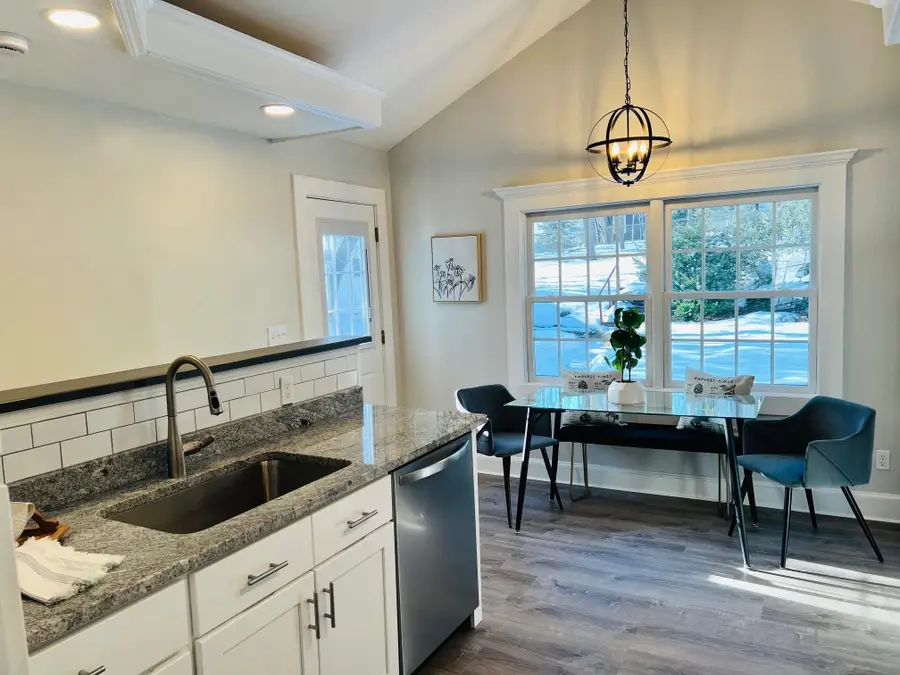 34 School Street, Hudson, NH 03051 - #3