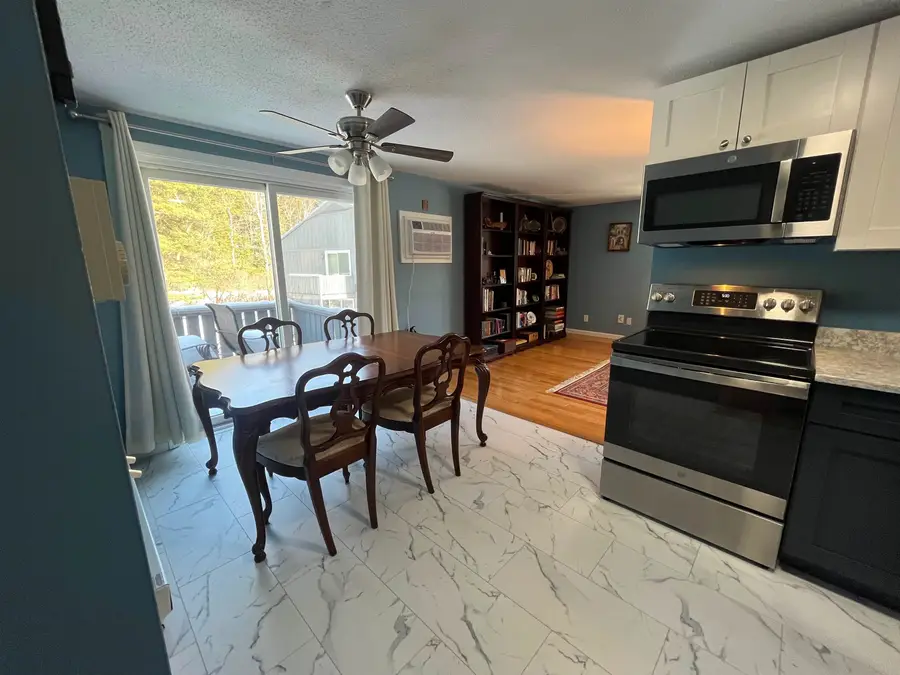 18 Candlelight Terrace, Wilder, VT 05001 - #2