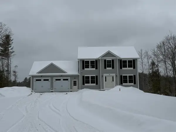 56 Beaver Pond Drive, Barnstead, NH 03218