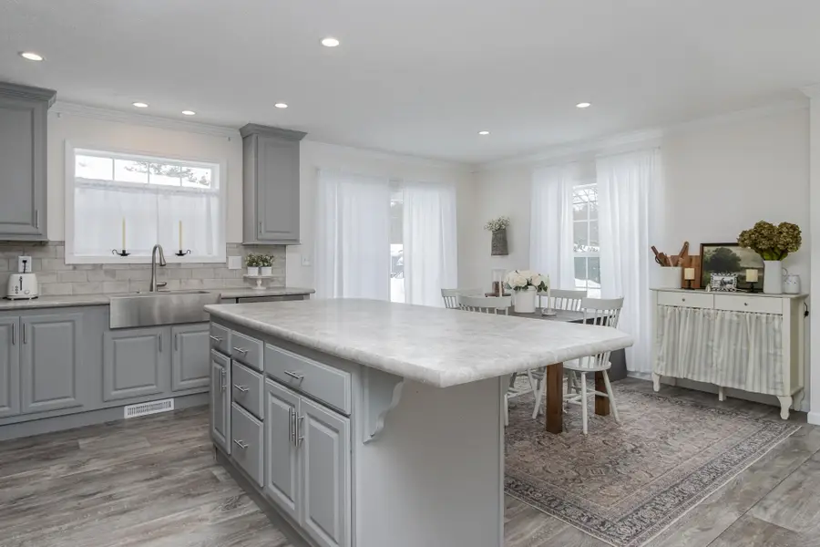 104 Robin Hood Drive, Exeter, NH 03833 - #2