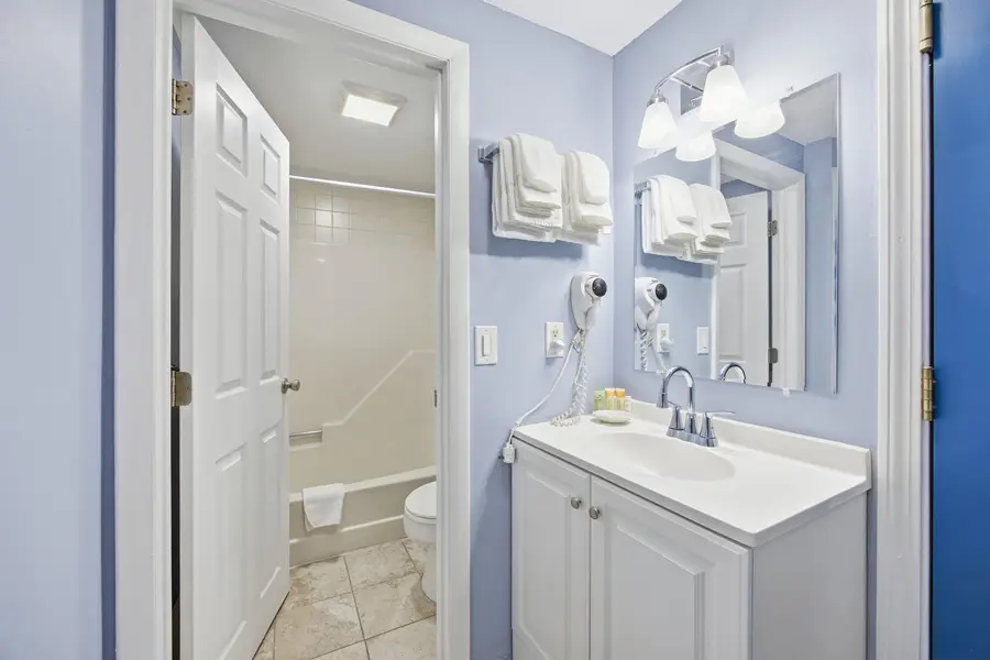 2955 White Mountain Highway #201-202 (W26), North Conway, NH 03860 - #3