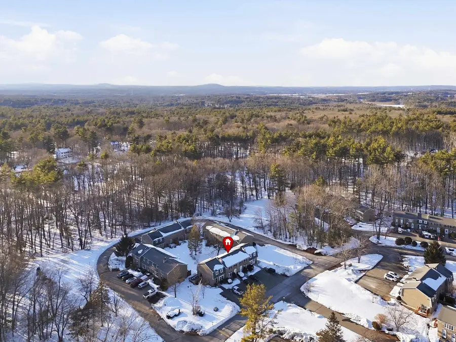 186 Fieldstone Drive, Londonderry, NH 03053 - #2