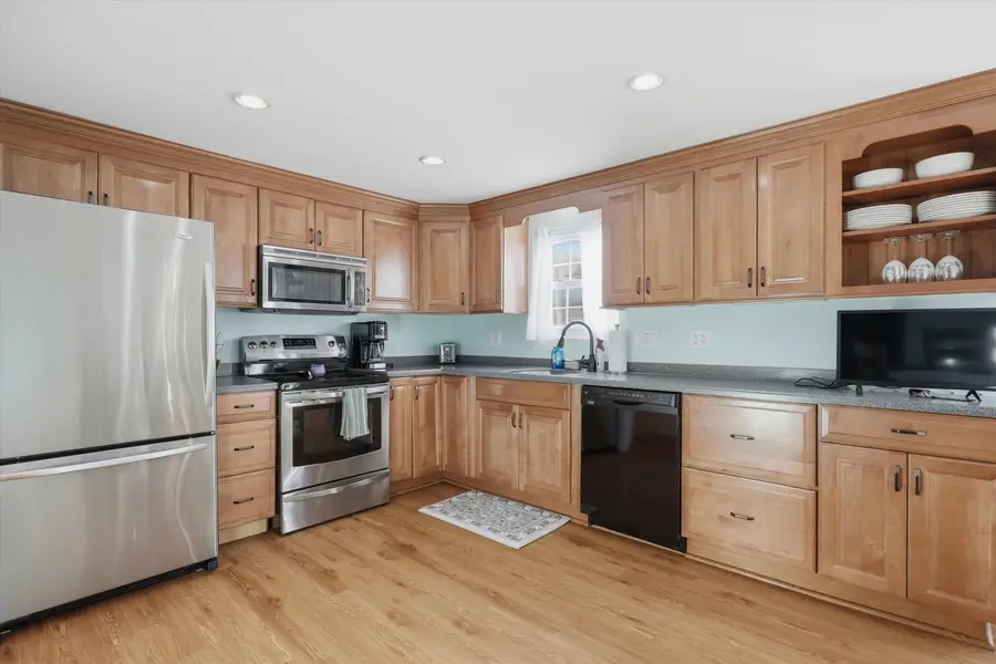 186 Fieldstone Drive, Londonderry, NH 03053 - #3