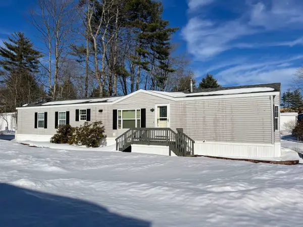 80 Colonial Village, Somersworth, NH 03878