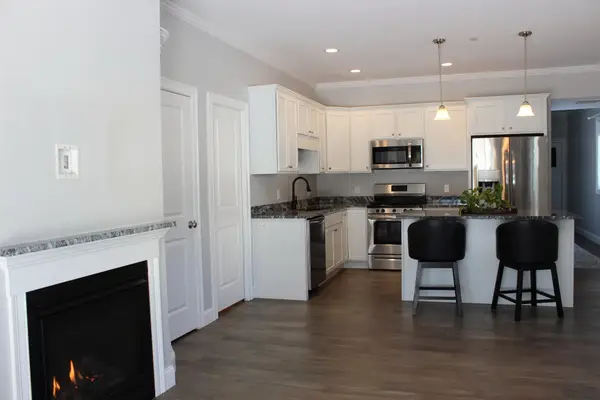 17 Callaway Drive, Concord, NH 03301