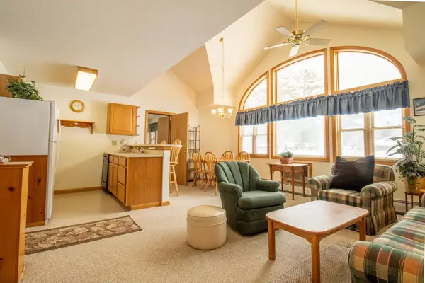 1646 Daniel Webster Highway #Unit 42, Woodstock, NH 03293