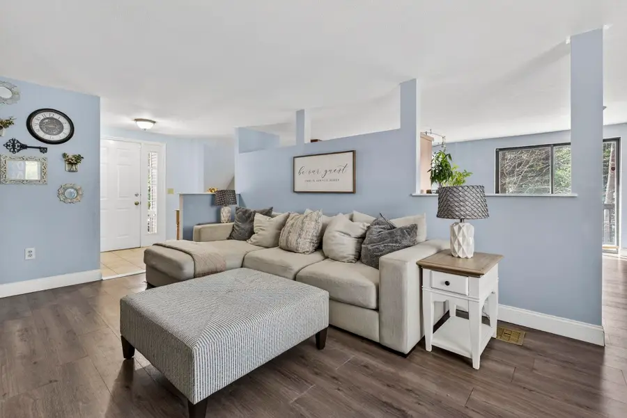 10 Owls Court, Merrimack, NH 03054 - #3