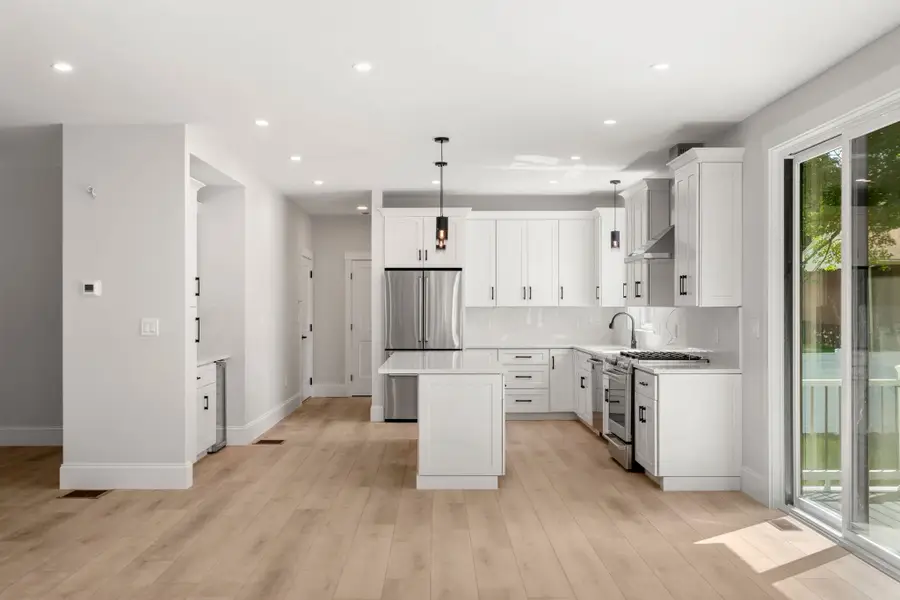 5 Highland Avenue, Salem, NH 03079 - #2