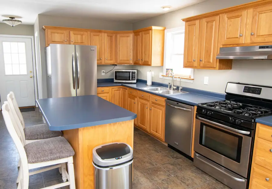 34 Scribner Road, Raymond, NH 03077 - #3