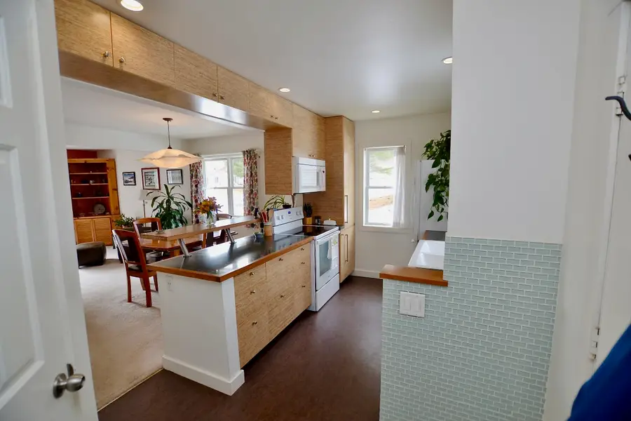 506 Acorn Drive, Waterbury, VT 05676 - #2