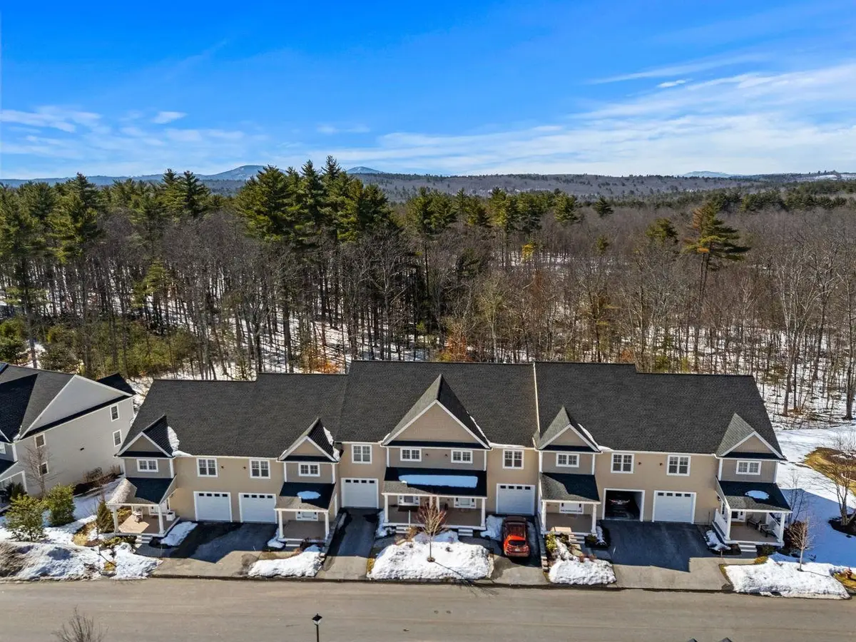 211 Woodview Way, Manchester, NH 03102 - #1