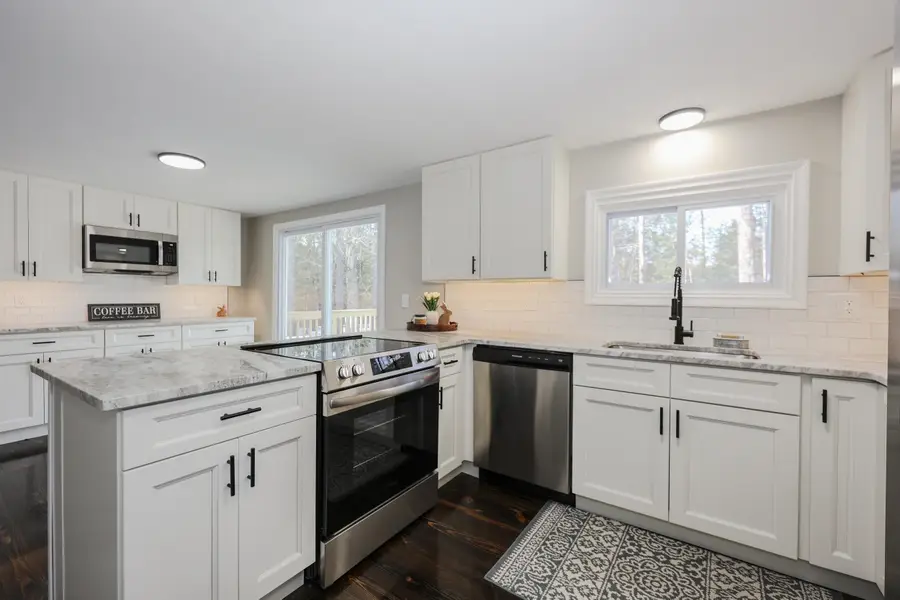 39 Hunter Drive, Epping, NH 03042 - #2