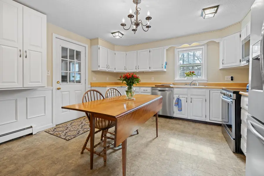 6 Wyeth Farm Circle, West Lebanon, NH 03784 - #2