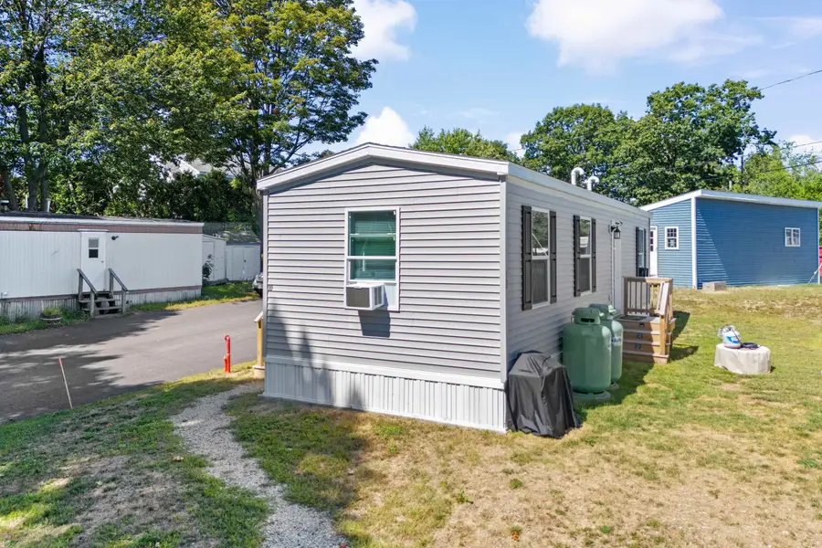 1338 Woodbury Avenue #10, Portsmouth, NH 03801 - #3