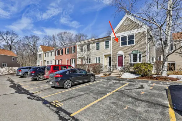 518 Fox Hollow Way, Manchester, NH 03104