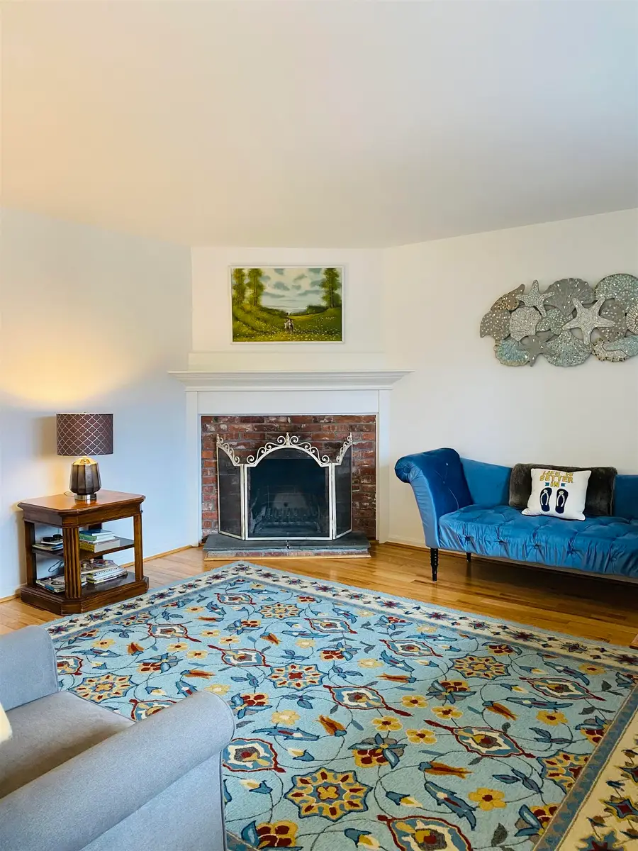 15 College Hill, Hanover, NH 03755 - #2