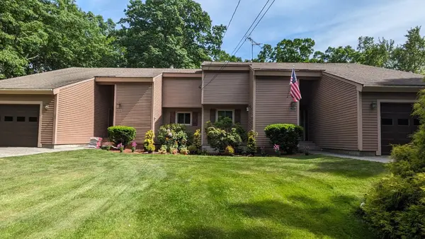 30 Maple Avenue, Hampstead, NH 03841