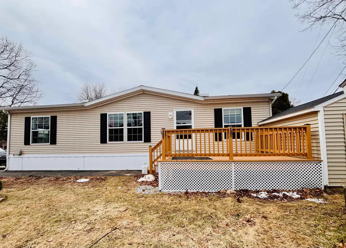 545 Elm Street, Milford, NH 03055 - #1