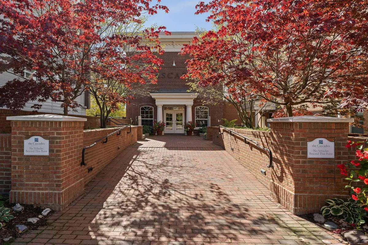 60 Winooski Falls Way #1212, Winooski, VT 05404 - #1