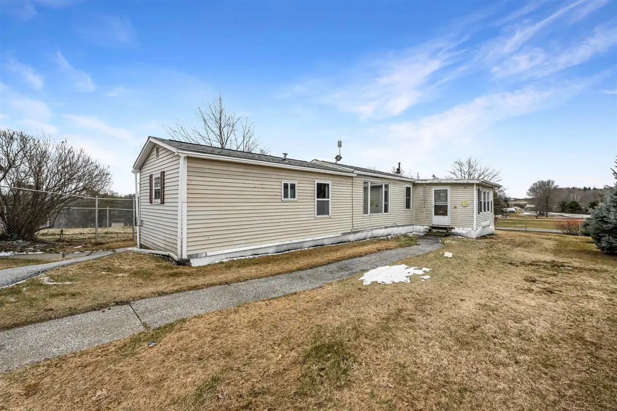 33 Rugg Road, Saint Albans, VT 05478 - #1