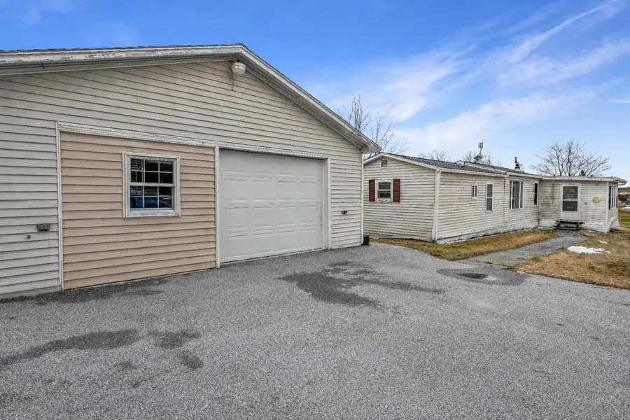 33 Rugg Road, Saint Albans, VT 05478 - #2