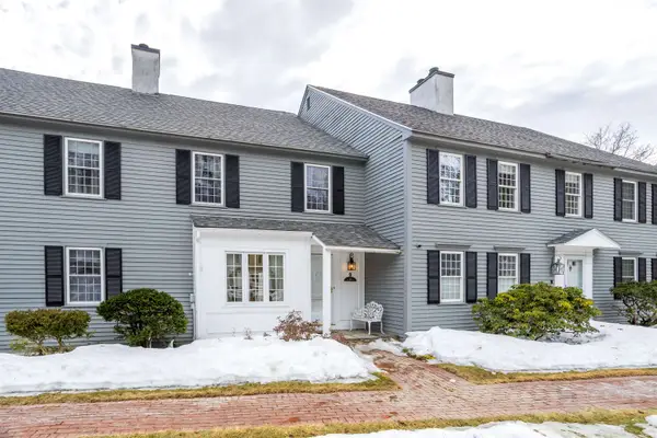 9 Governor Square, Peterborough, NH 03458