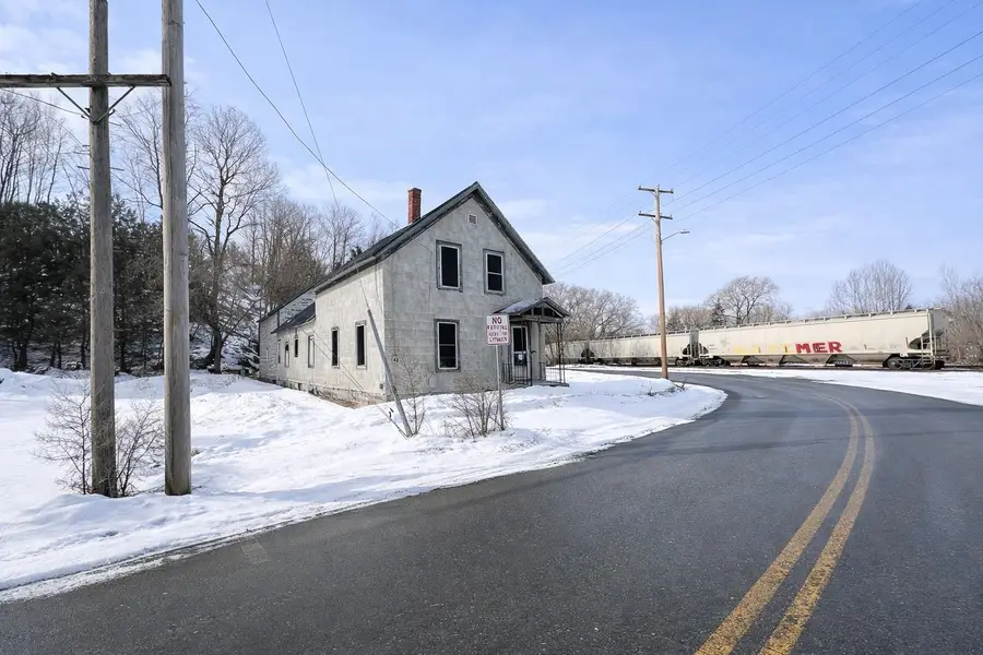 6 Raymond Street, Lyndonville, VT 05851 - #2