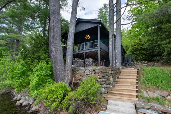 376 White Oak Road, Barnstead, NH 03225