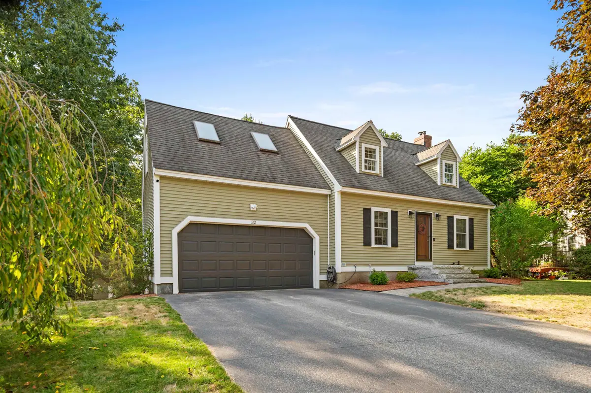 32 Louisburg Circle, Exeter, NH 03833 - #1
