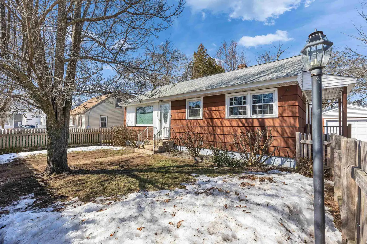385 Hill Street, Manchester, NH 03102 - #1